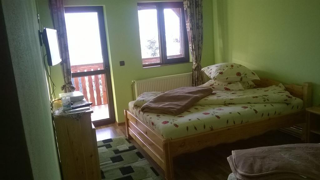 Casa Edy Hotel Colibiţa Екстериор снимка