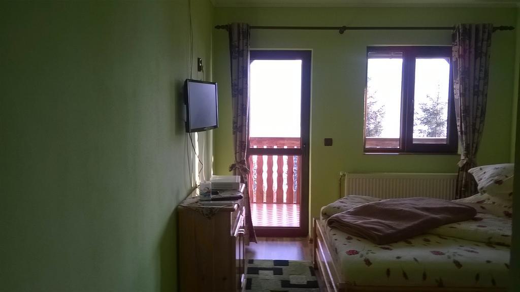 Casa Edy Hotel Colibiţa Екстериор снимка