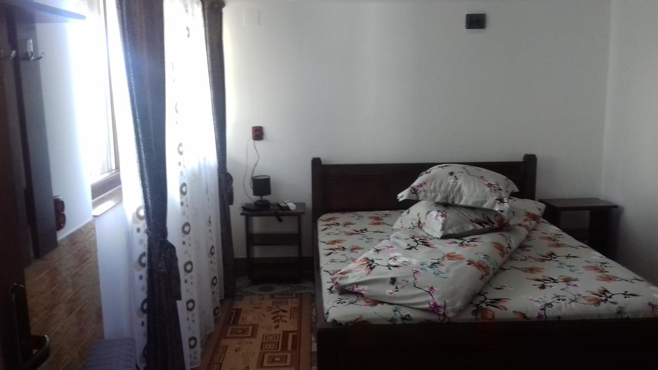 Casa Edy Hotel Colibiţa Екстериор снимка