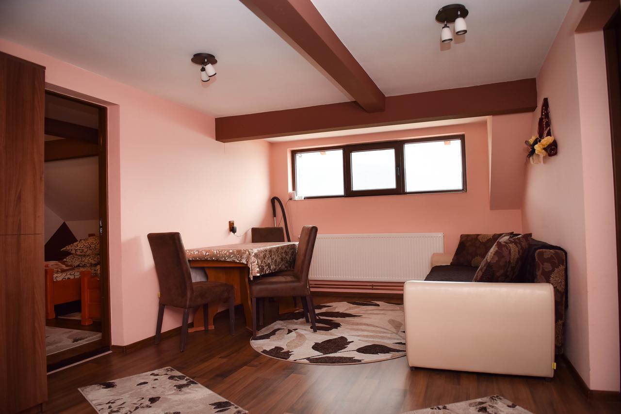 Casa Edy Hotel Colibiţa Екстериор снимка